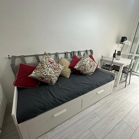 B&B Luna Rosa Pisa Bagian luar foto